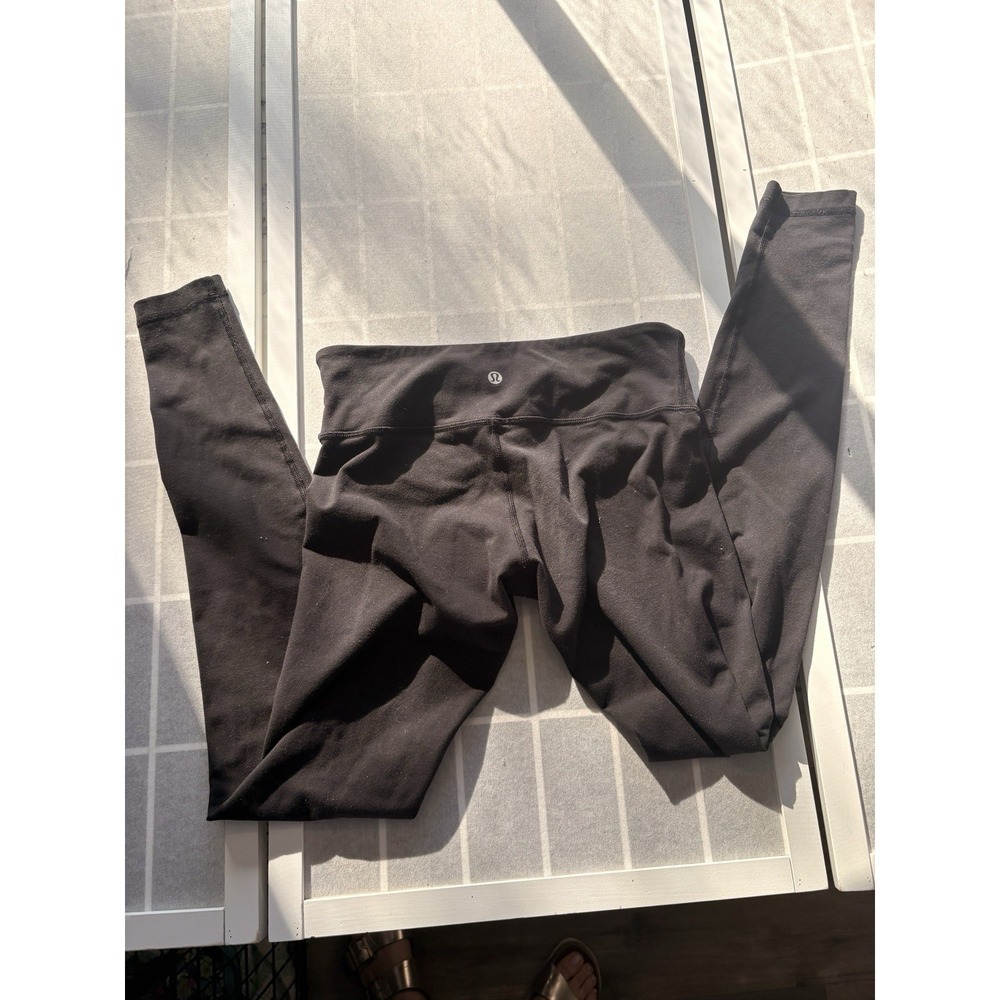 Lululemon Wunder Under Pant Luon Black Leggings Sz‎ 6 Full Length *has a flaw*